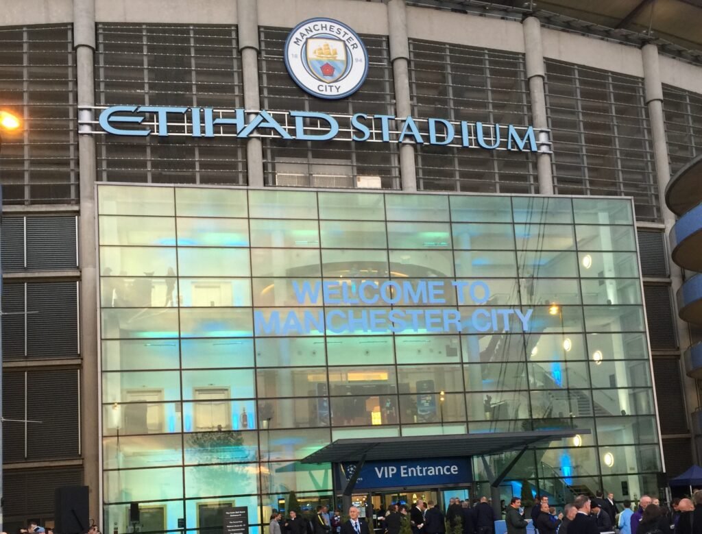 Manchester City, la guerra dei Roses
